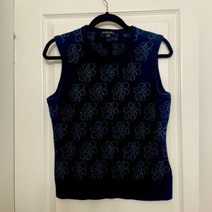 Brooks Brothers women’s size L. Sleeveless sweater.